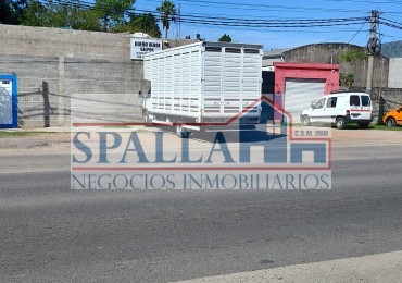 Excelente Galpon - Deposito de 560m2 a la venta, sobre lote de 720m2. Presidente Derqui - Pilar