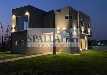 VENTA CASA SAN SEBASTIAN LOTE CENTRAL CON RENTA